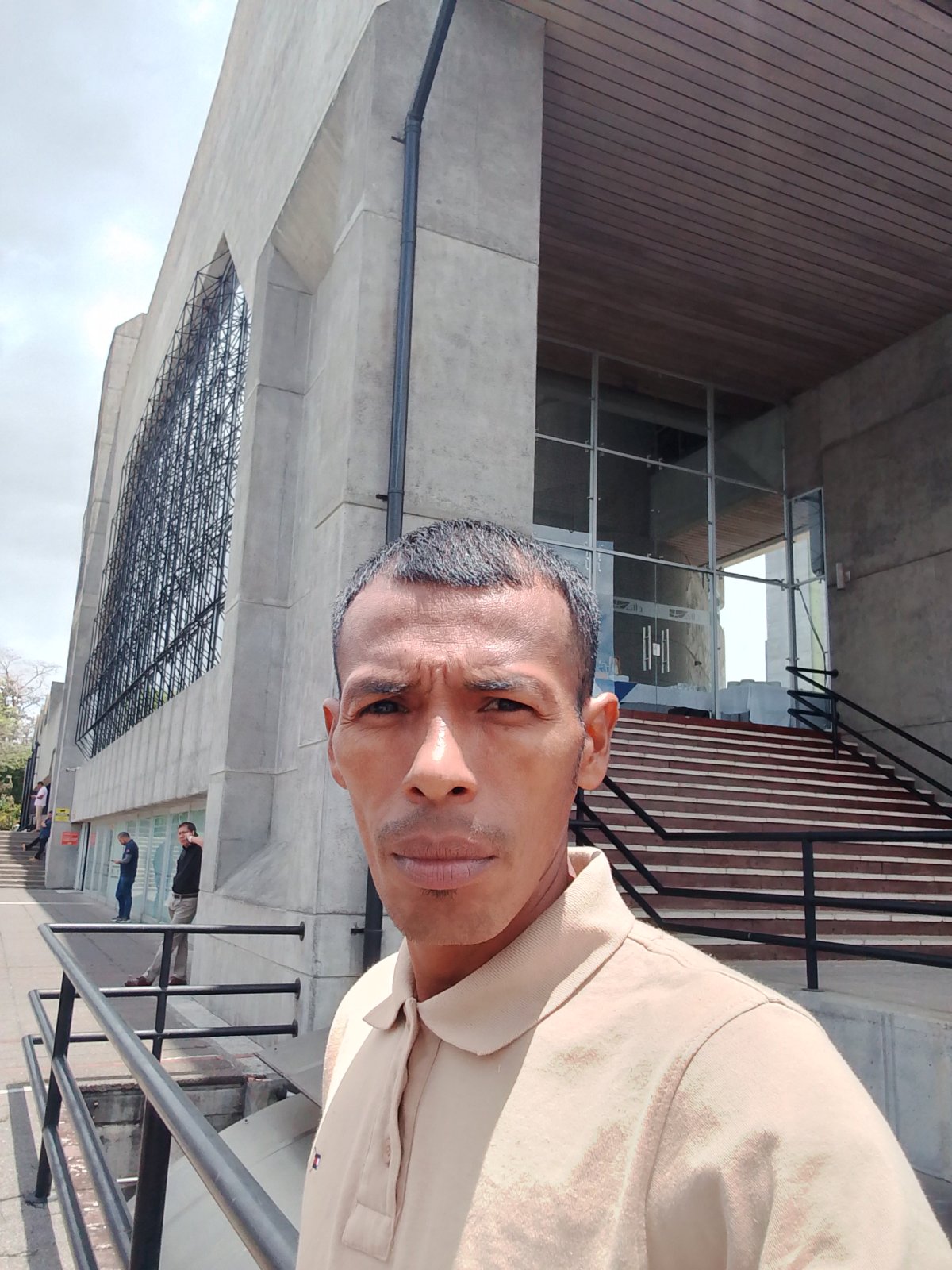 Helbert Ricardo  Bustos García 