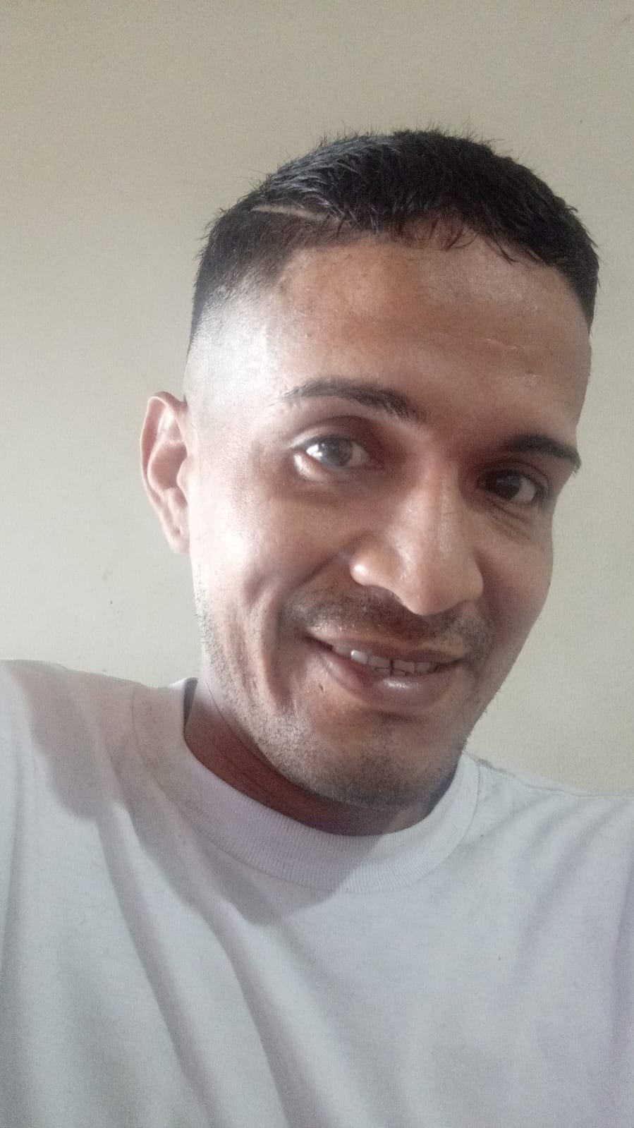 Christian  Antonio  Flores Sarmiento 