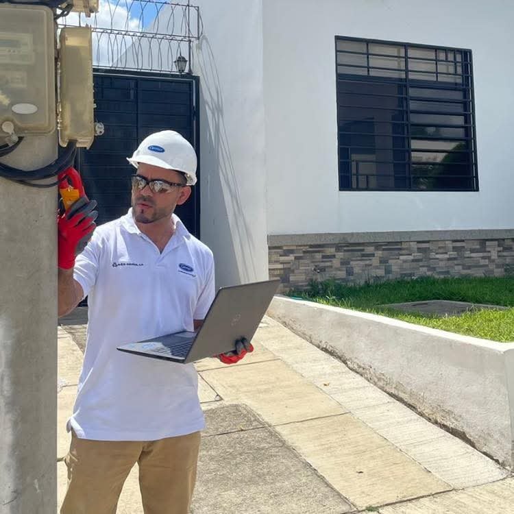 Ronald  Altamirano Munguía 