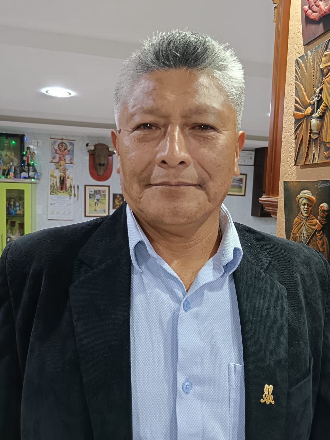 Holguer Ernesto  Tituaña Pinto 