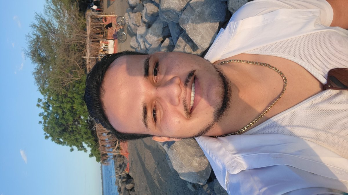 Gustavo Adán  Maradiaga Mercado 