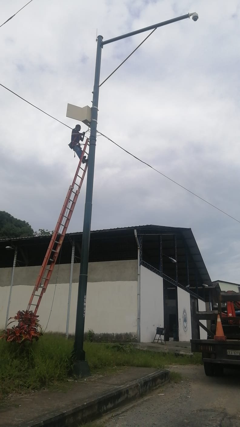 Alberto Gutiérrez  +593980318668