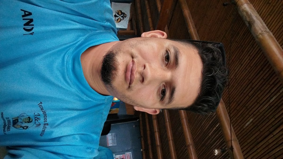 ANDY UMAÑA DÍAZ 